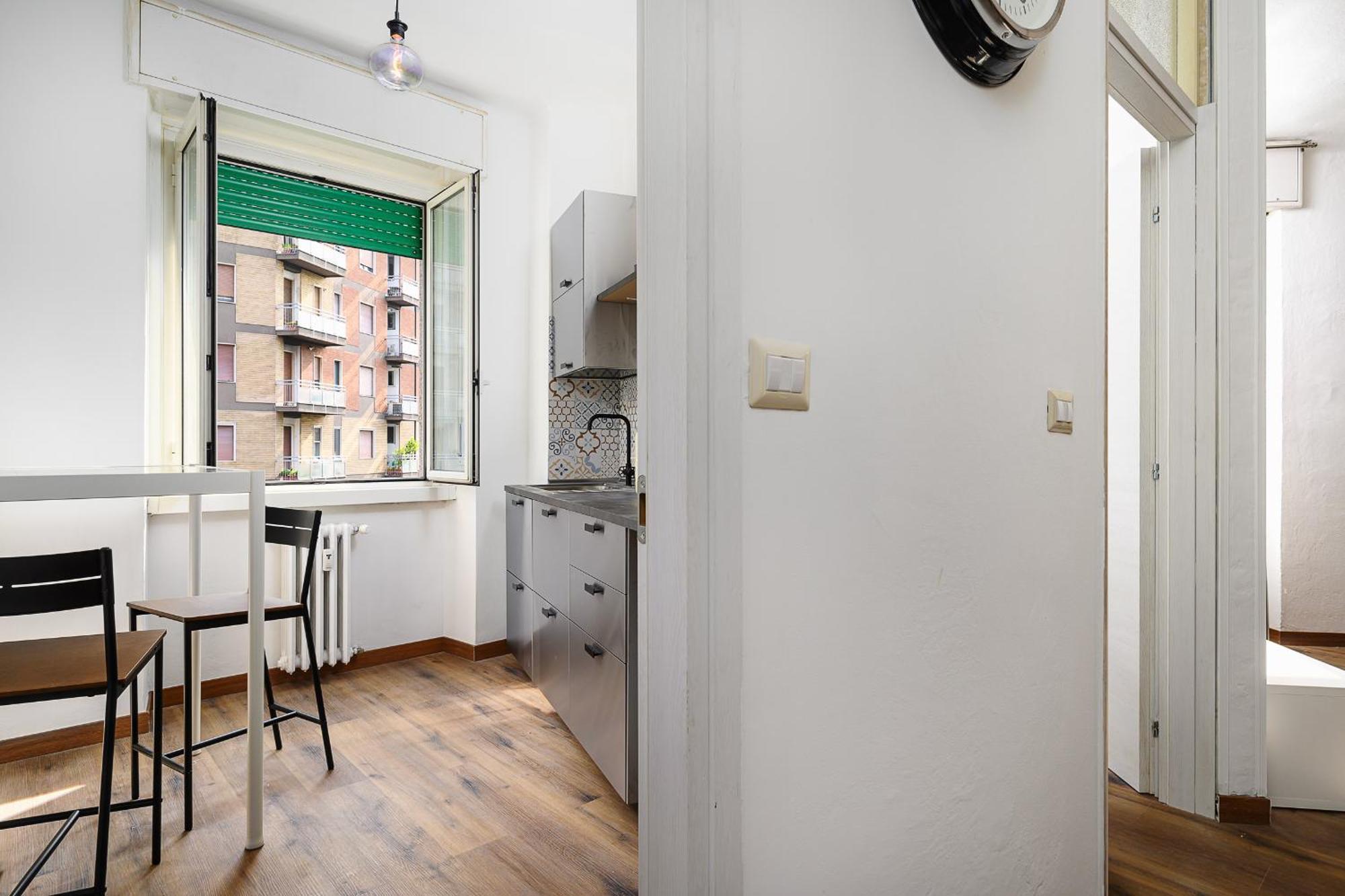 Insubria 8-2 - Monolocale Cool * Milan
