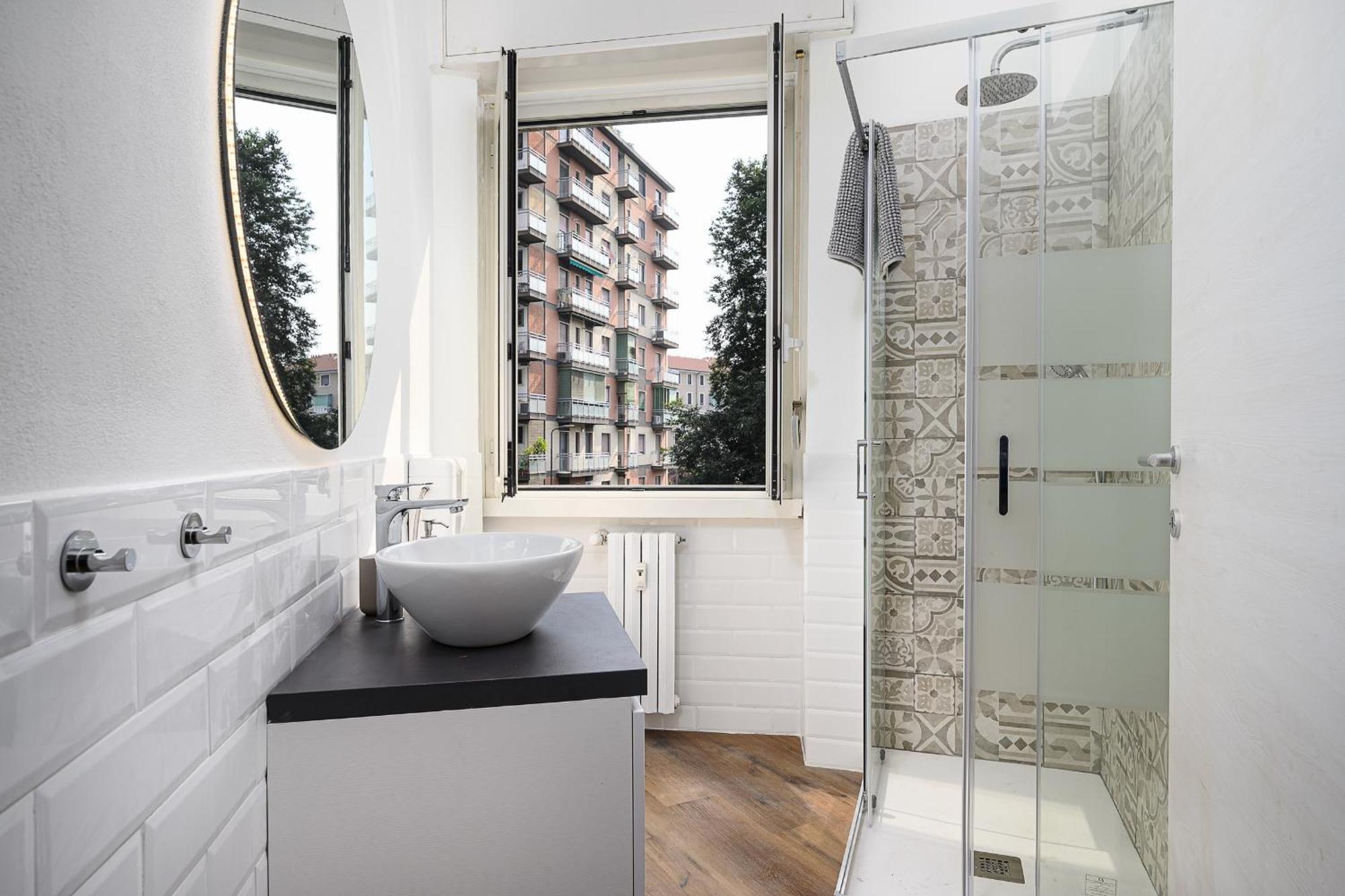 Insubria 8-2 - Monolocale Cool * Milan